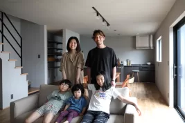 自然素材と性能にこだわり、信頼できる人たちと出会えた家づくり。